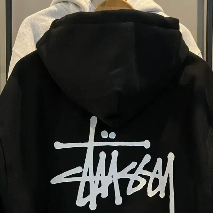 [SOLD OUT] 스투시 후드집업 (미개봉 새상품)