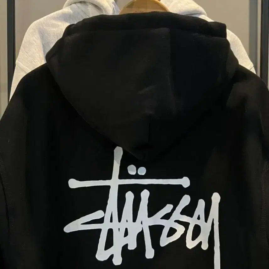 [SOLD OUT] 스투시 후드집업 (미개봉 새상품)