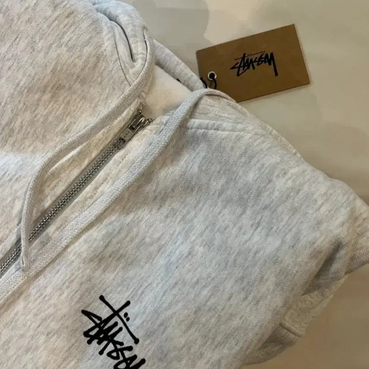 [SOLD OUT] 스투시 후드집업 (미개봉 새상품)