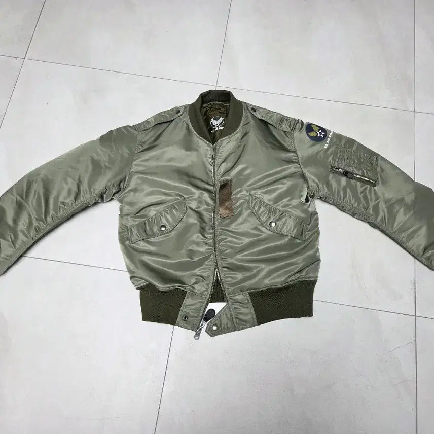 [BUNJANG] Outstandind L-2B Olive Jacket / 아웃스탠딩 L-2B 올리브 M사이즈