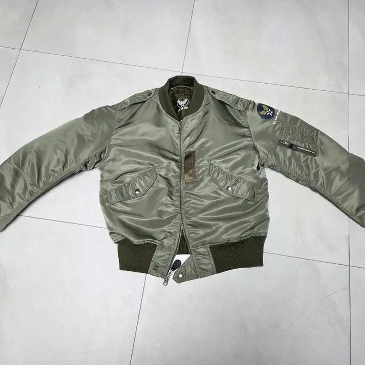 [BUNJANG] Outstandind L-2B Olive Jacket / 아웃스탠딩 L-2B 올리브 M사이즈