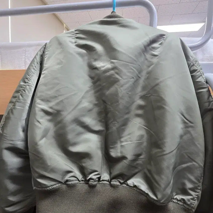 [BUNJANG] Outstandind L-2B Olive Jacket / 아웃스탠딩 L-2B 올리브 M사이즈