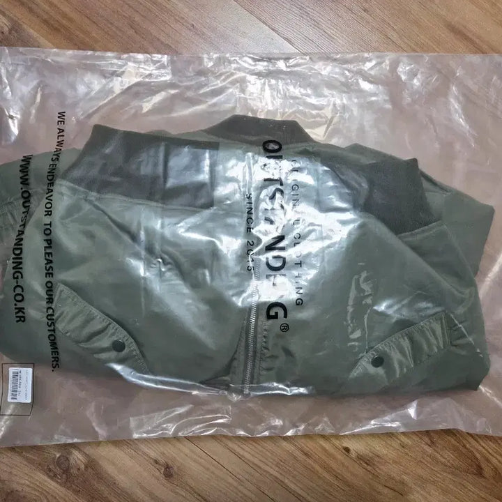 [BUNJANG] Outstandind L-2B Olive Jacket / 아웃스탠딩 L-2B 올리브 M사이즈