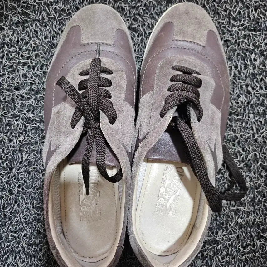 [BUNJANG] Ferragamo Suede Leather Sneakers / 페라가모 스웨이드 가죽 스니커즈