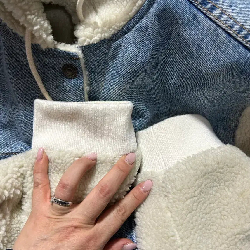 [BUNJANG] Levi's Premium Denim Jacket / 리바이스 프리미엄 후드 양털 데님 청자켓 M
