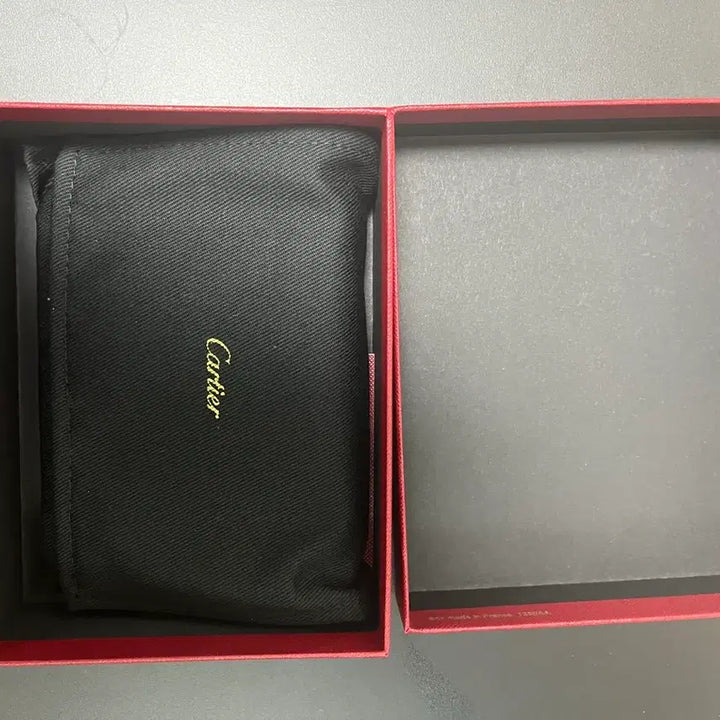 [BUNJANG] Cartier Wallet Box and Dust Bag Set / 까르띠에 지갑