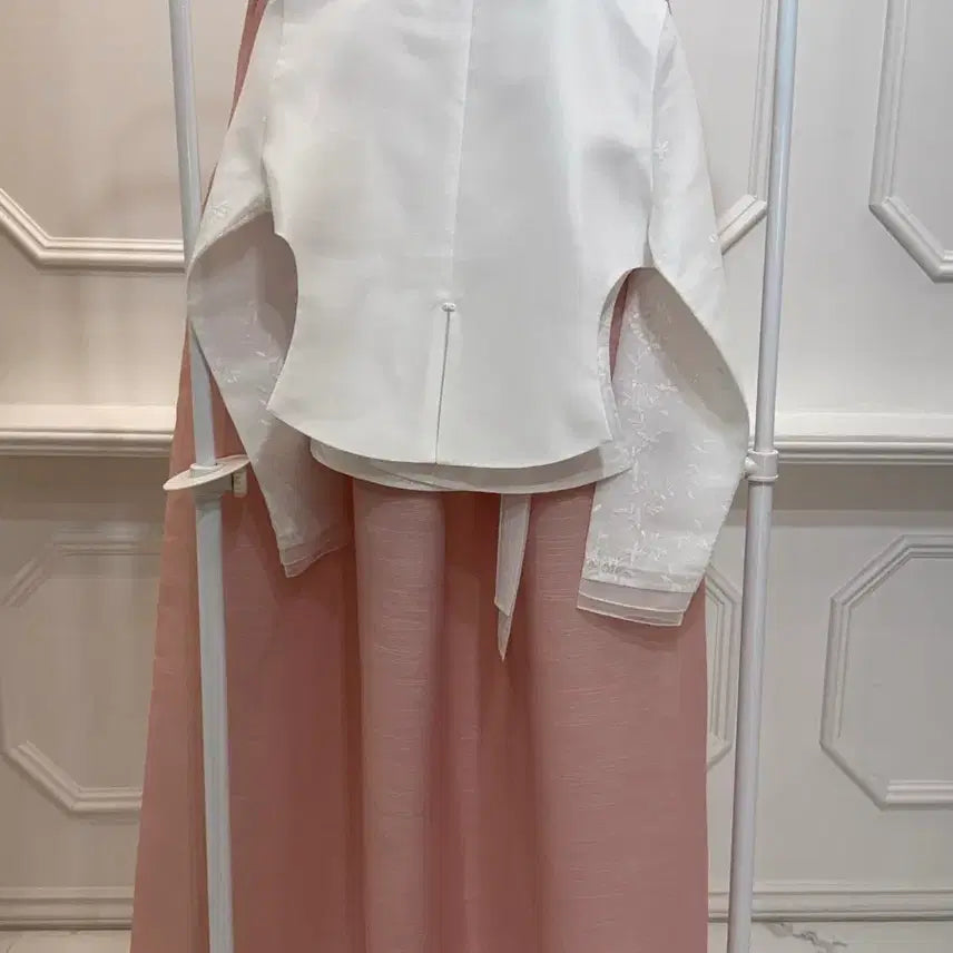 [BUNJANG] Pink Dangui Hanbok (Size 66) / 핑크 당의 한복 66사이즈