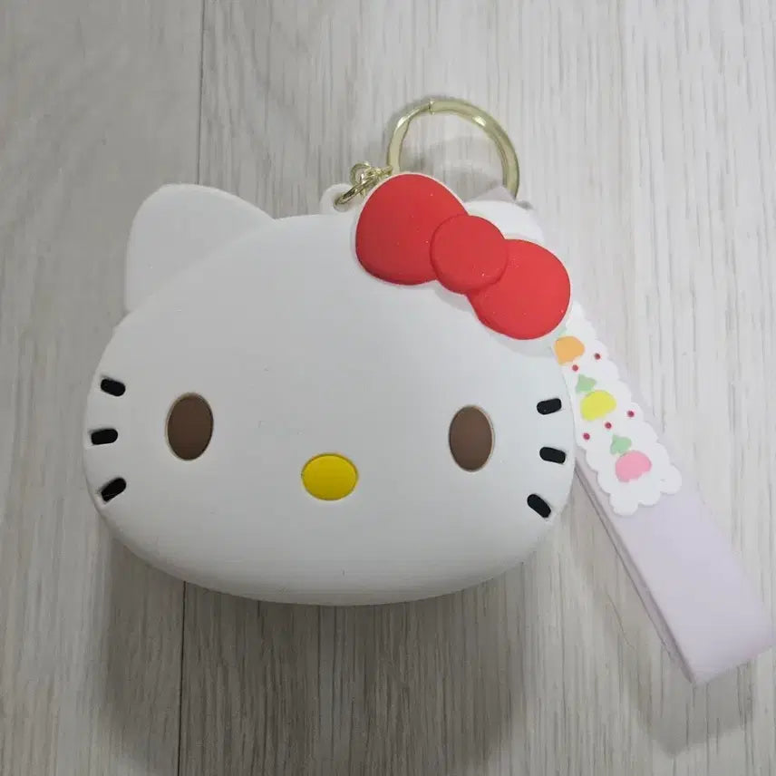 [BUNJANG] Hello Kitty Silicone Coin Pouch Keychain / 새제품)헬로키티 실리콘 동전지갑 키링