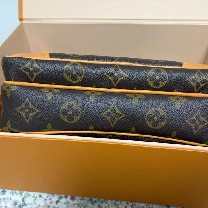 [BUNJANG] Louis Vuitton Nil M14016 Bag / 루이비통 닐 M14016 새상품급 판매합니다.