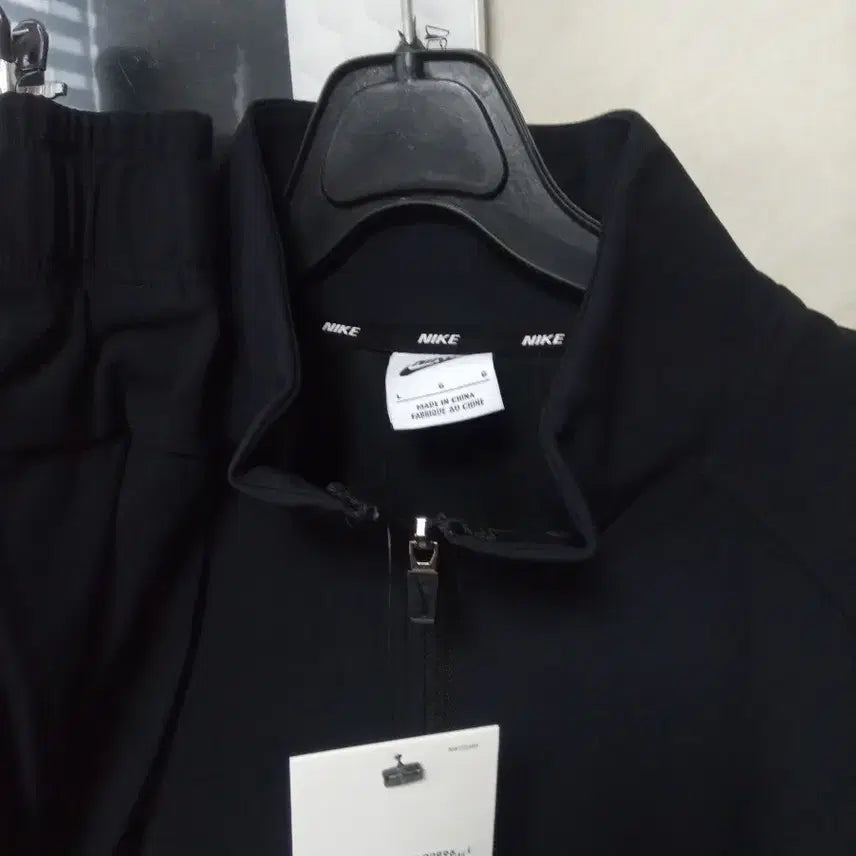 [BUNJANG] Nike Training Suit Set (L, New) / 나이키 블랙 트레이닝복 춘추용세트 L 새상품