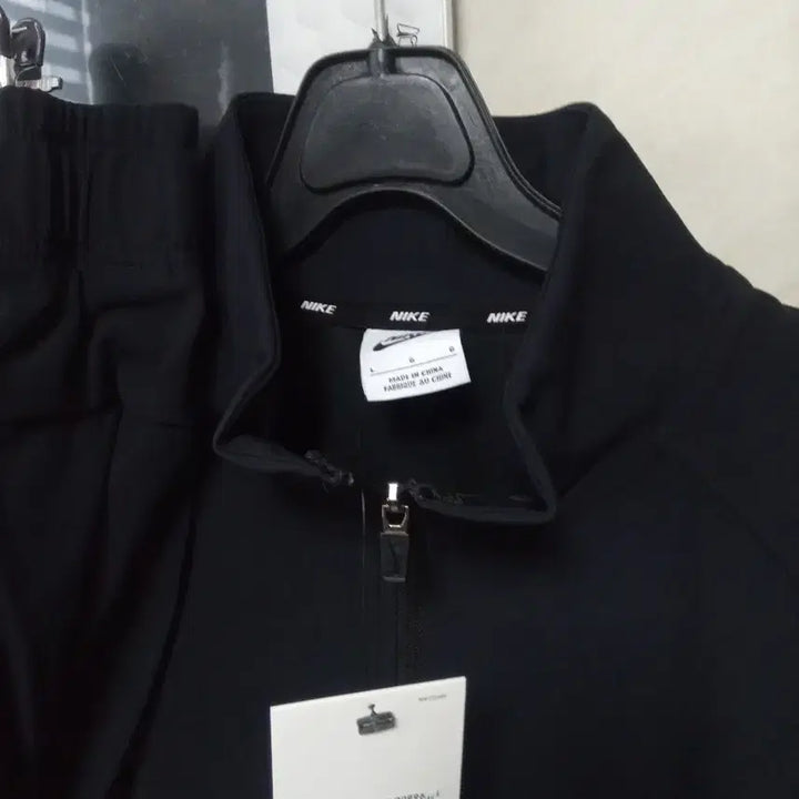 [BUNJANG] Nike Training Suit Set (L, New) / 나이키 블랙 트레이닝복 춘추용세트 L 새상품