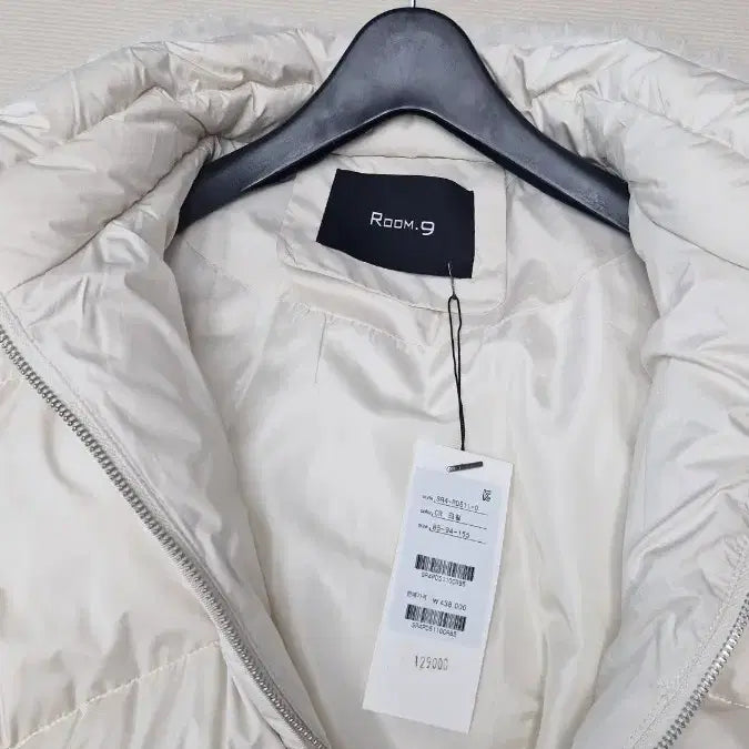 [BUNJANG] ROOM.9 Ivory Padded Jacket (New) / ROOM.9 아이보리 패딩 점퍼 새제품