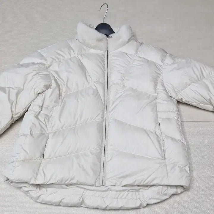 [BUNJANG] ROOM.9 Ivory Padded Jacket (New) / ROOM.9 아이보리 패딩 점퍼 새제품