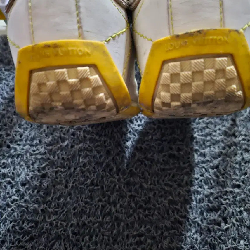 [BUNJANG] Louis Vuitton White Sneakers / 루이비통 화이트 스니커즈 운동화