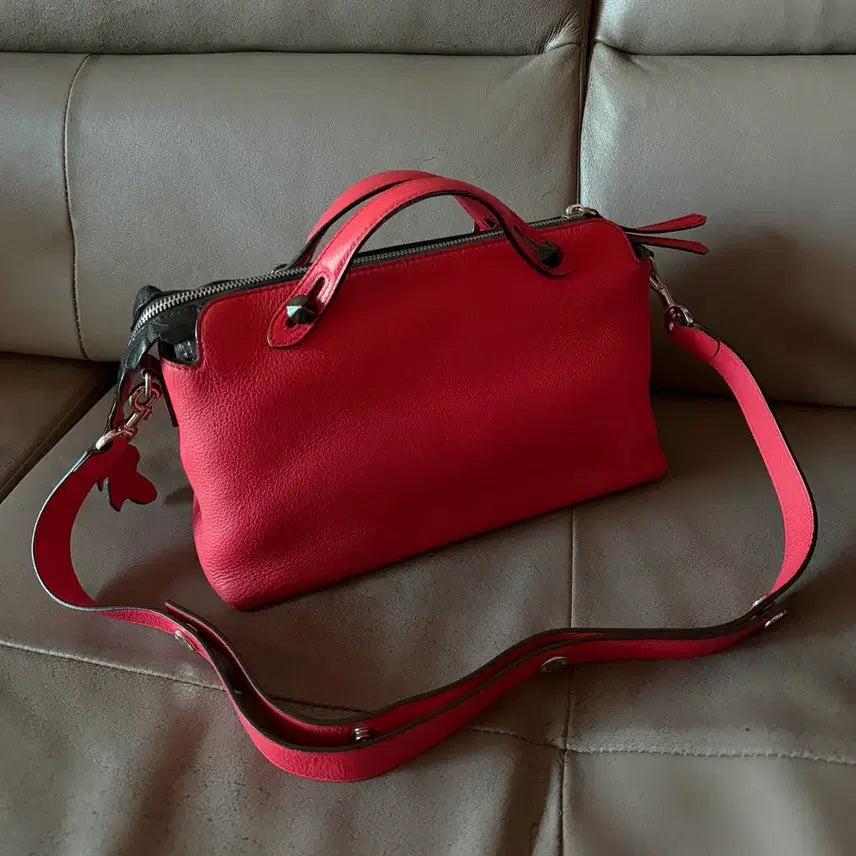 [BUNJANG] Fendi By The Way Medium Red / 펜디 바이더웨이 미듐 레드