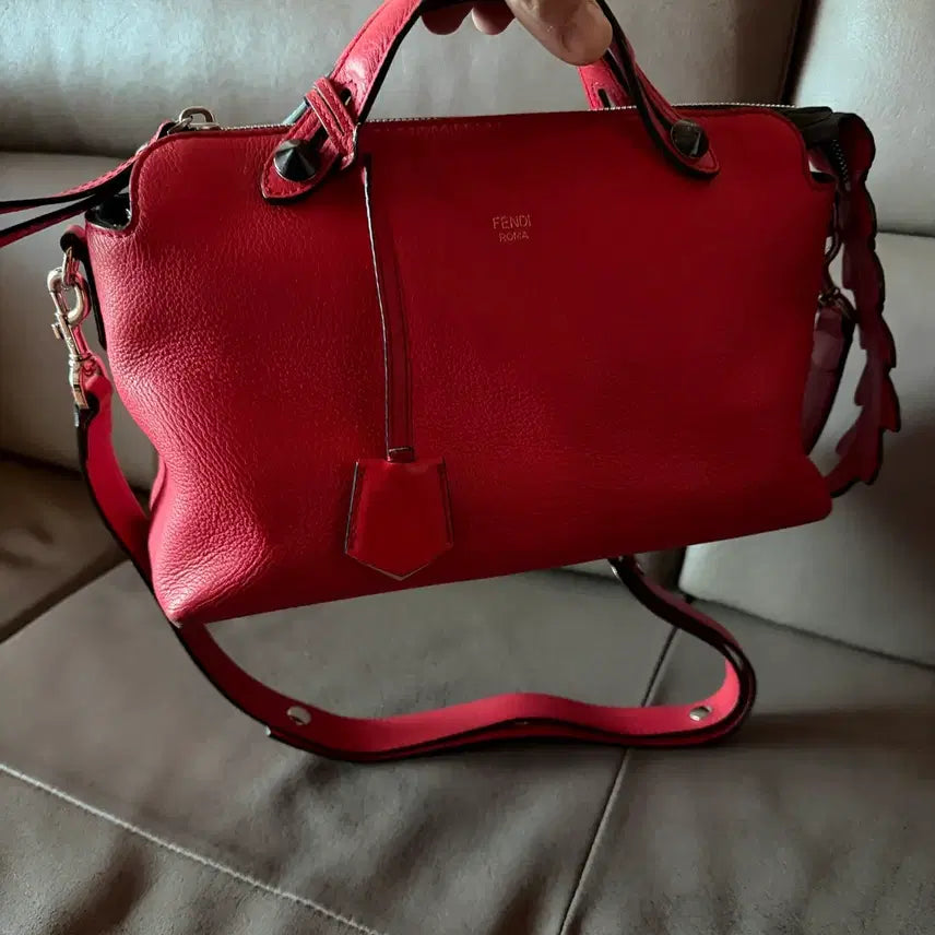 [BUNJANG] Fendi By The Way Medium Red / 펜디 바이더웨이 미듐 레드