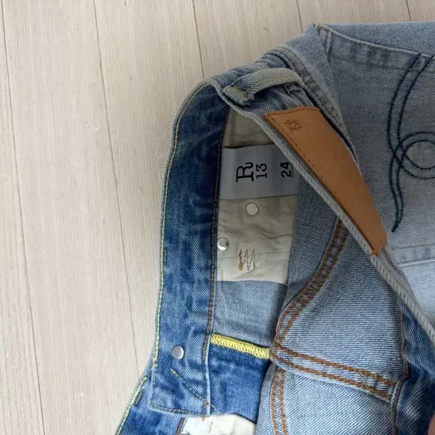 [BUNJANG] Lee Hyewon R13 Jeans / R13 청바지(정품 새상품) 이혜원 동일 착용