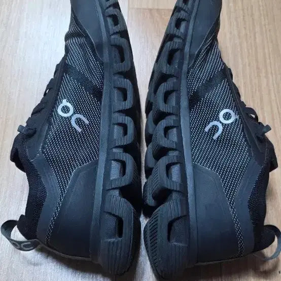 [BUNJANG] On Running Cloud 6 Versa / On 러닝 클라우드6 베르사