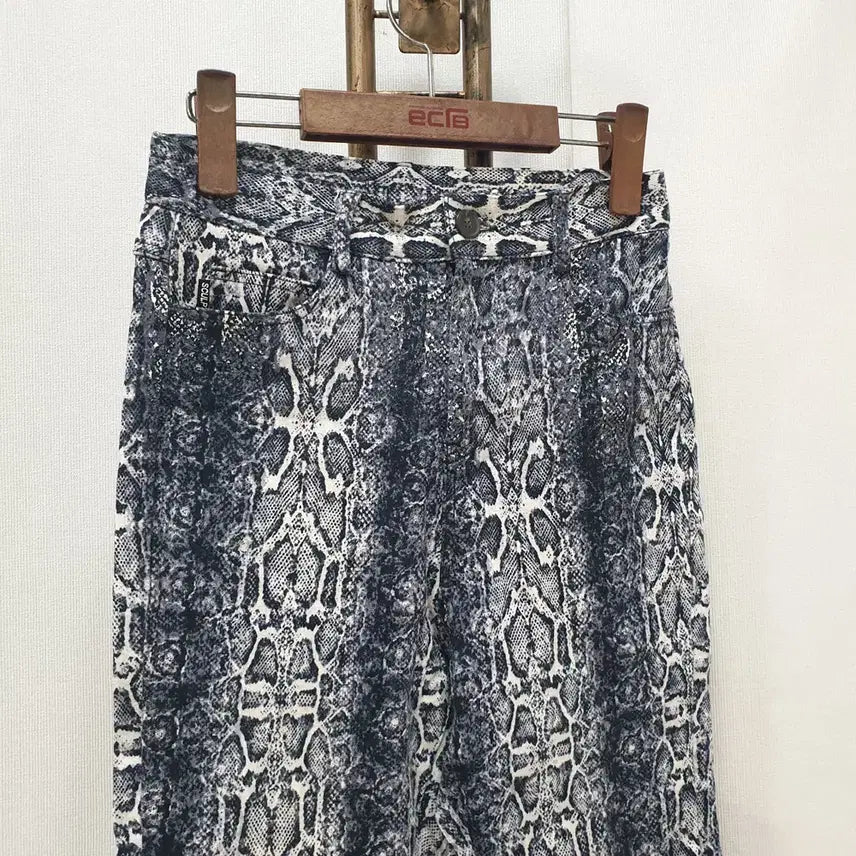 [BUNJANG] Sculptor Python Bootcut Pants S / (JJ29331)스컬프터 파이톤 부츠컷 팬츠 S