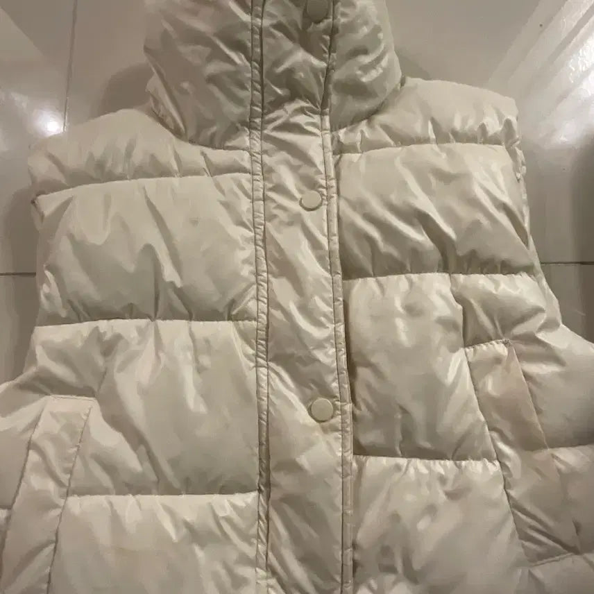 [BUNJANG] Ivory Padded Vest / 아이보리 패딩 조끼