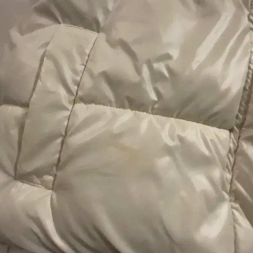 [BUNJANG] Ivory Padded Vest / 아이보리 패딩 조끼