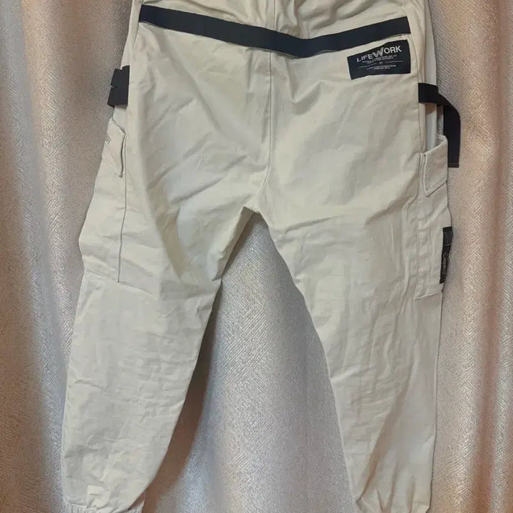 [BUNJANG] LifeWork Beige Cargo Jogger Pants / 라이프워크 베이지색 카고 조거 팬츠