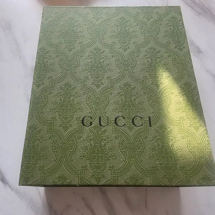 [BUNJANG] Gucci GG Marmont Bicolor Zipper Wallet (New) / [구찌 GG마몽]바이컬러 지퍼 지갑 새상품