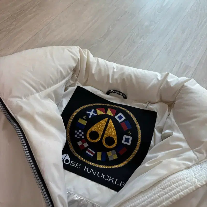 [BUNJANG] Moose Knuckles White Puffer Jacket / 무스너클 화이트 푸퍼 패딩