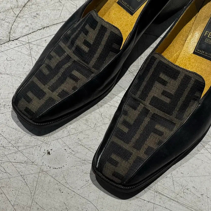 [BUNJANG] Fendi Zuca Pumps Shoes 37.5 (245) / Fendi 펜디 주카 펌프스 구두 37.5 (245) 올드머니