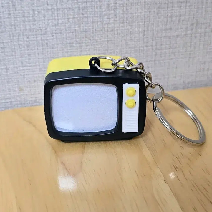 [BUNJANG] Miniature Television Keyring / 교환, 판매) 미니어처 텔레비전 키링