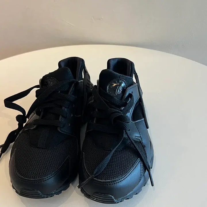 [BUNJANG] Nike Huarache Run (GS) 'Triple Black' Shoes / (230) 나이키 허라취 런 (GS) '트리플 블랙' (654275-01