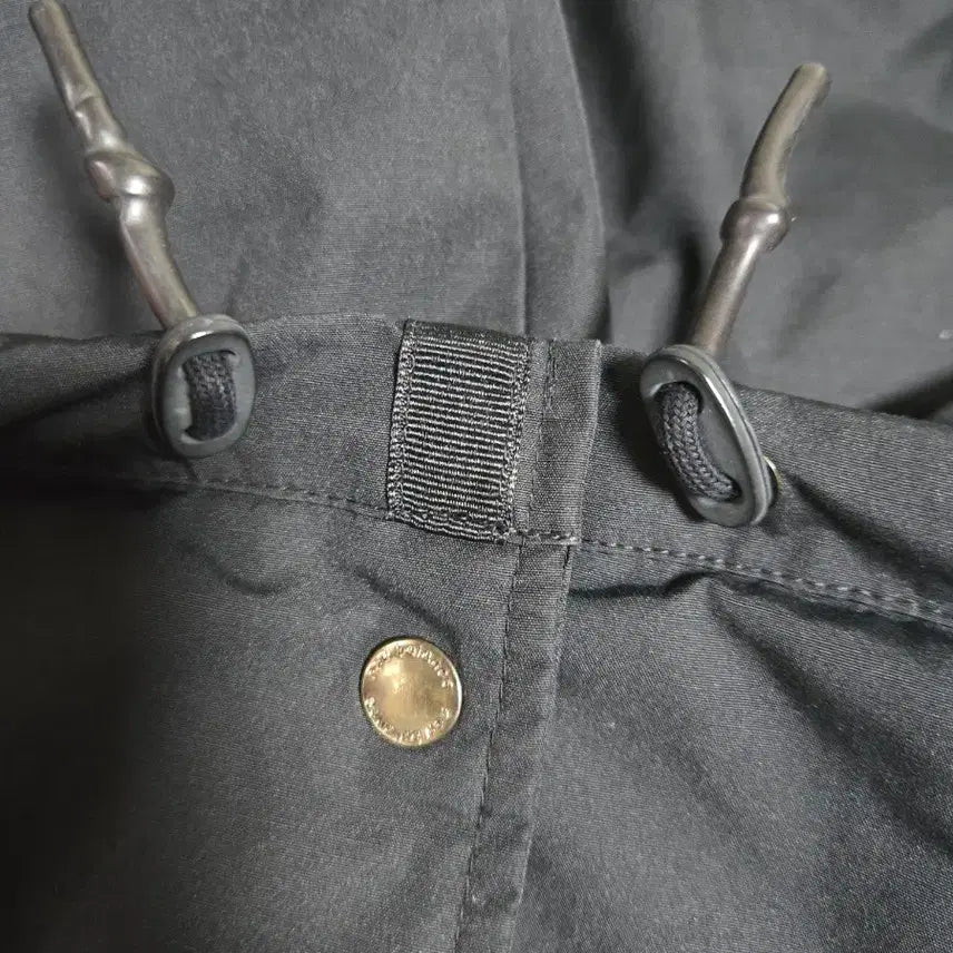 [BUNJANG] New Balance Black Coach Jacket / 뉴발란스 블랙 코치 자켓