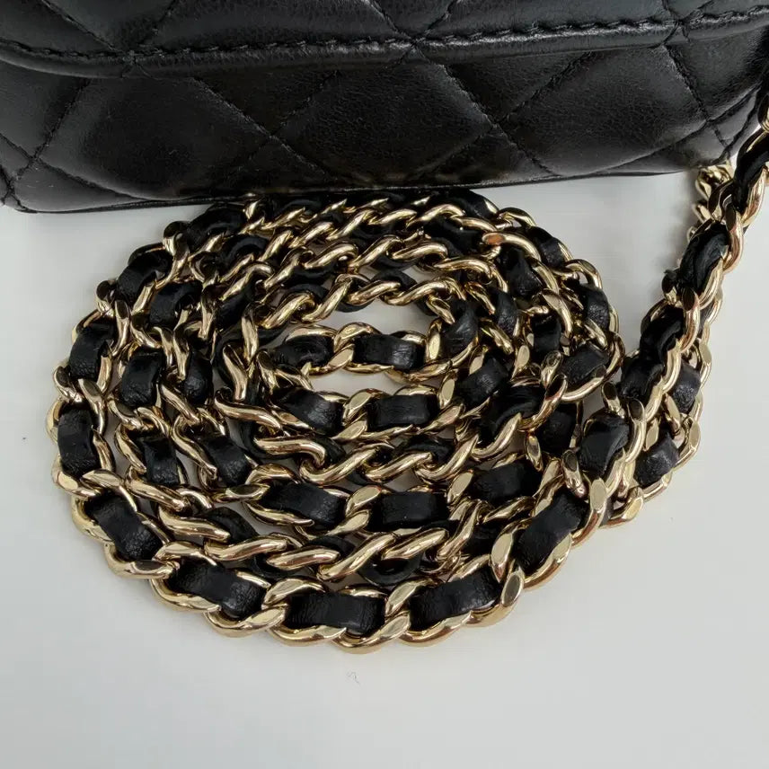 [BUNJANG] Trendy CC Mini Crossbody Bag / 샤넬 트렌디CC 미니 크로스백