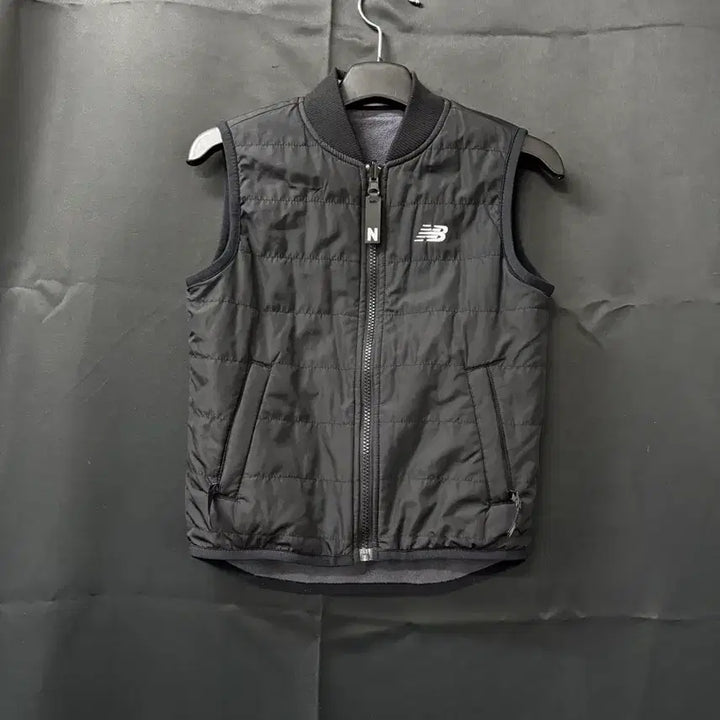 [BUNJANG] New Balance Junior Reversible Lightweight Vest / <만원빈티지> 최저가 보장!! 뉴발란스 주니어 리버시블 경량 조끼 <<
