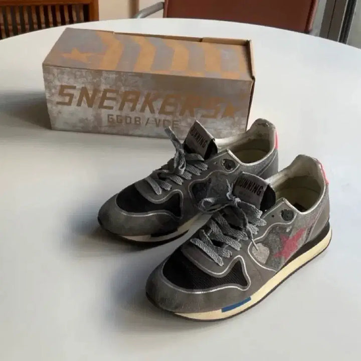[SOLD OUT] GOLDEN GOOSE 골든구스 러닝 36