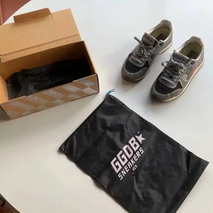 [SOLD OUT] GOLDEN GOOSE 골든구스 러닝 36