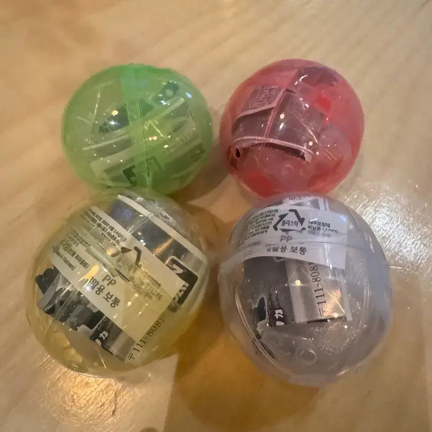 [BUNJANG] Hunter x Hunter Mejiroshi Keyring Set / 헌터헌터 메지루시 키르아 히소카 레오리오 크라피카