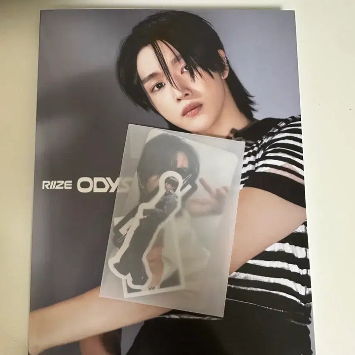 [BUNJANG] RIIZE Odyssey Album + Sticker Set / RIIZE Odyssey 앨범 + 스티커 세트