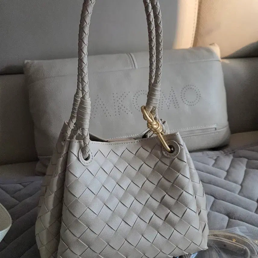 [BUNJANG] Tote Bag / 양가죽 인트레치아노 토드 라이트 베이지토드 숄더