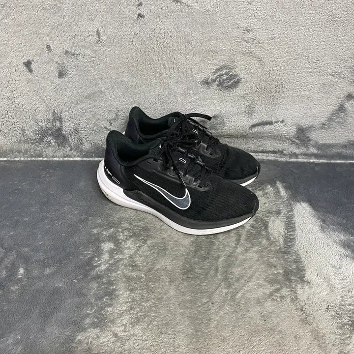 [BUNJANG] Nike Sneakers 240 / 나이키 운동화 240