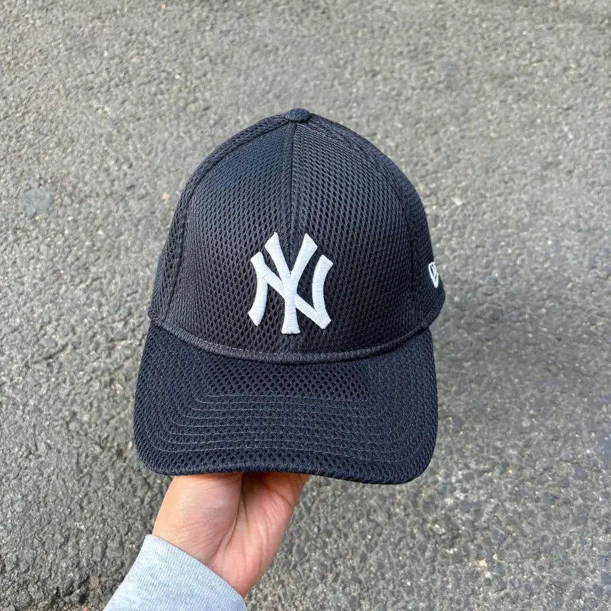 [BUNJANG] New Era Mesh Ball Cap / New Era 뉴에라 메쉬 볼캡 모자