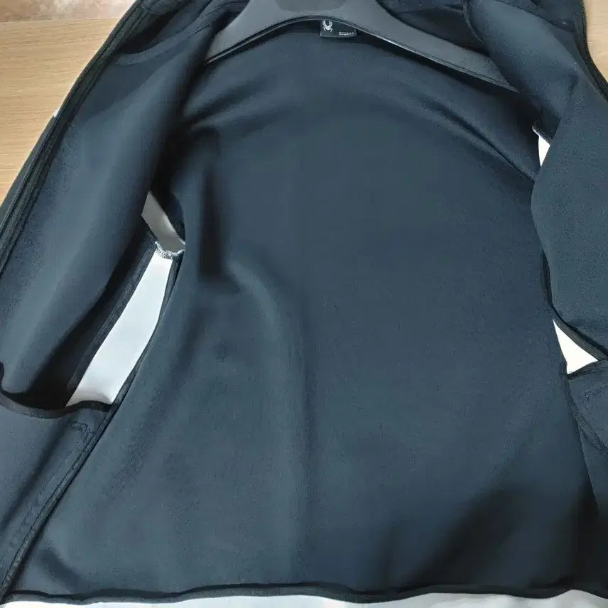 [BUNJANG] SPYDER Hooded Zip-up Jacket / SPYDER 스파이더 양 어깨 배색 후드집업