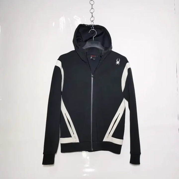 [BUNJANG] SPYDER Hooded Zip-up Jacket / SPYDER 스파이더 양 어깨 배색 후드집업