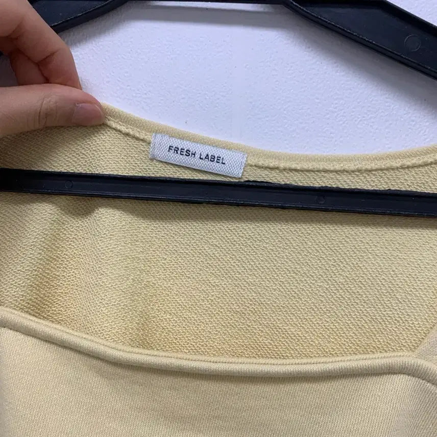 [BUNJANG] Freshlabel Square Neck Sweatshirt / [새상품/당일발송/택배비무료] 프레쉬라벨 스퀘어넥 맨투맨 면100