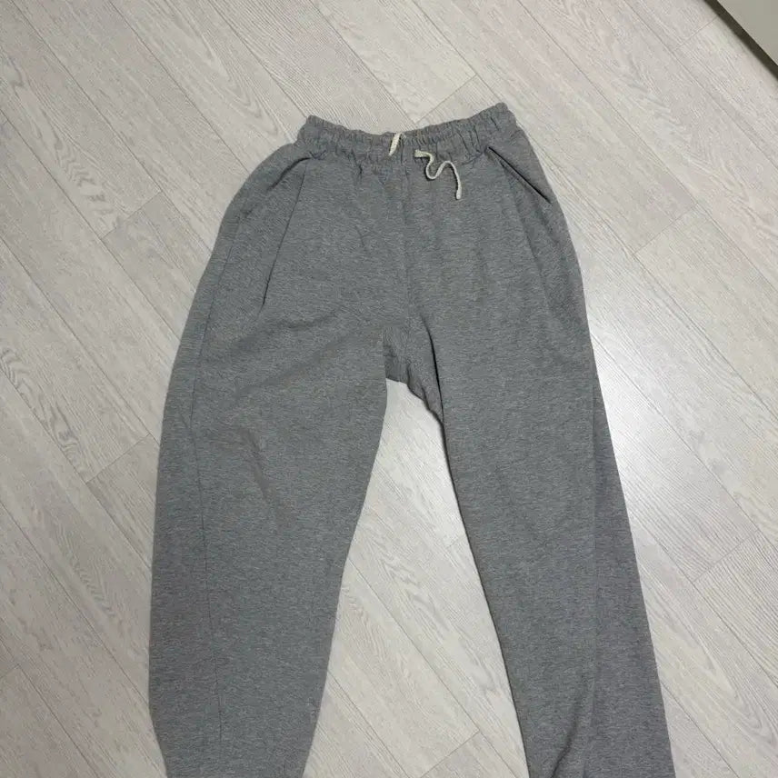 [BUNJANG] Knitted Curved Fit Sweat Pants XL / knitted 커브드 핏 스웨트 팬츠 XL