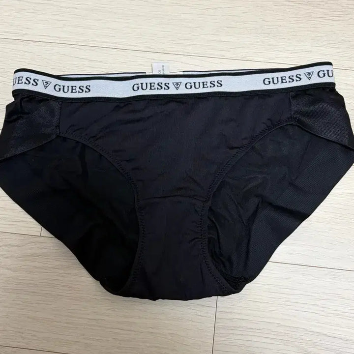 [SOLD OUT] [미착용] 게스 guess 여성 블랙 면 스탠다드 팬티 90