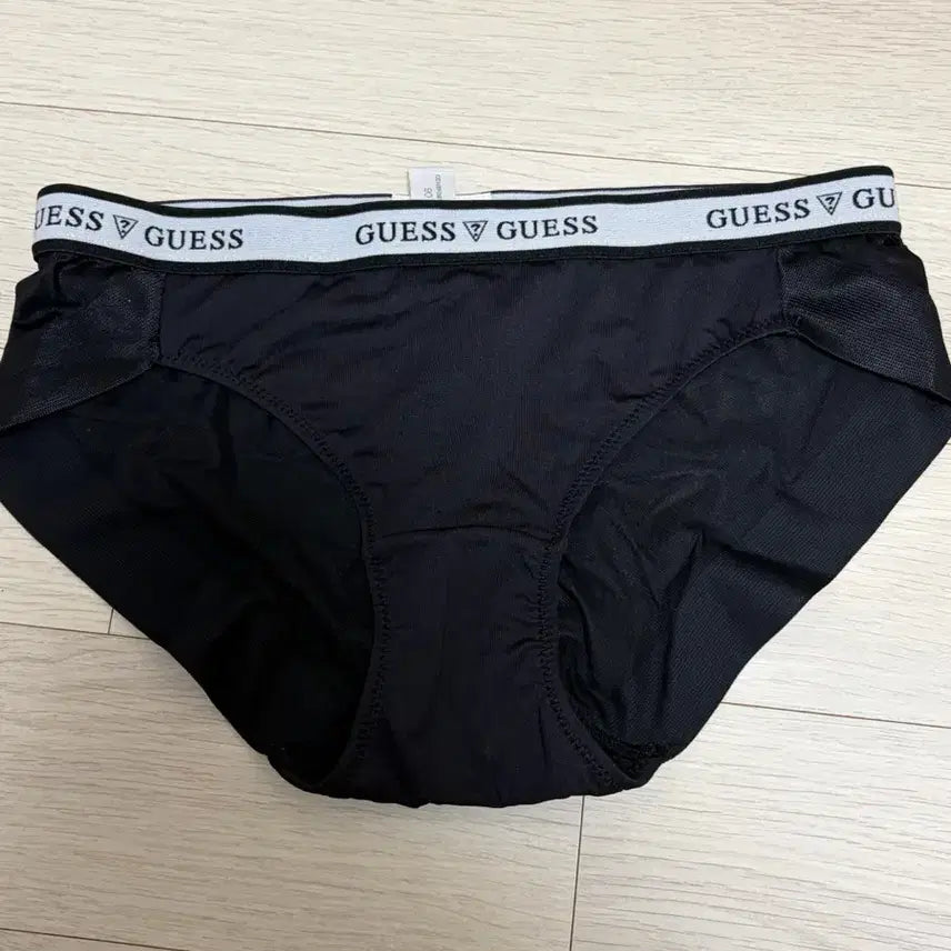 [SOLD OUT] [미착용] 게스 guess 여성 블랙 면 스탠다드 팬티 90