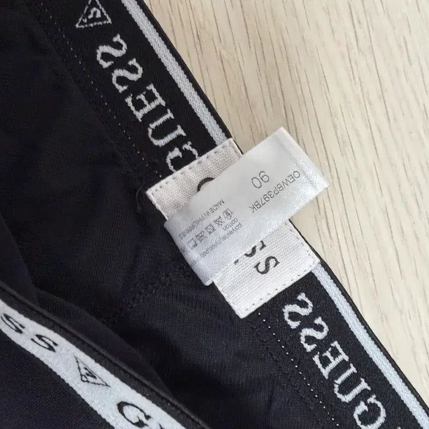 [SOLD OUT] [미착용] 게스 guess 여성 블랙 면 스탠다드 팬티 90