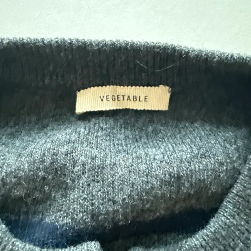 [BUNJANG] VEGETABLE Charcoal Stripe Wool Cardigan / VEGETABLE 베지터블택 차콜 스트라이프 울 가디건