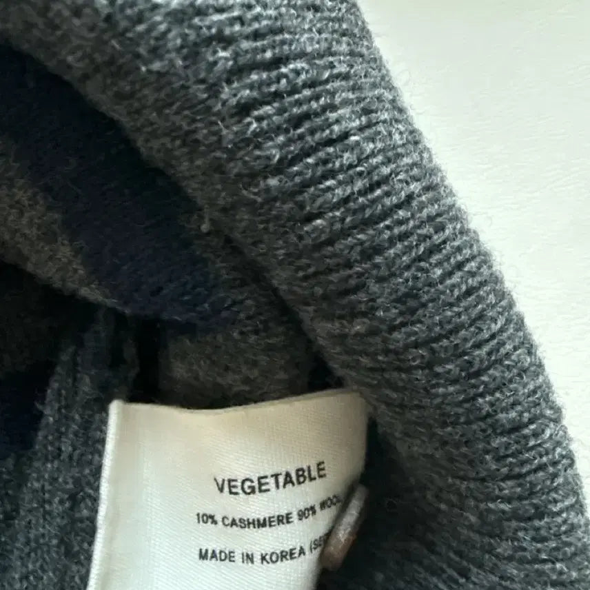 [BUNJANG] VEGETABLE Charcoal Stripe Wool Cardigan / VEGETABLE 베지터블택 차콜 스트라이프 울 가디건